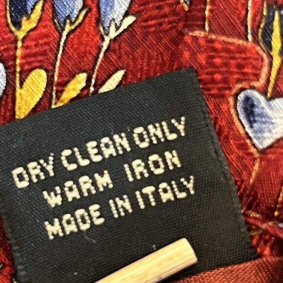 Ermenegildo Zegna Necktie Red Floral Tie 100% Silk Italy 60x3.5 - Picture 3 of 6